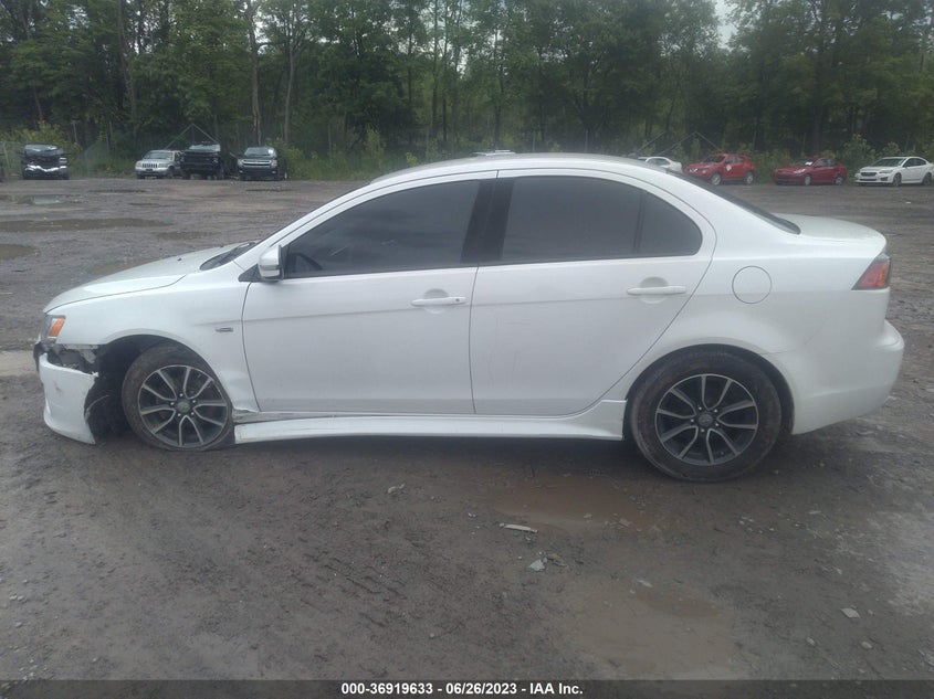 VIN JA32U2FUXHU004823 2017 MITSUBISHI LANCER ES
