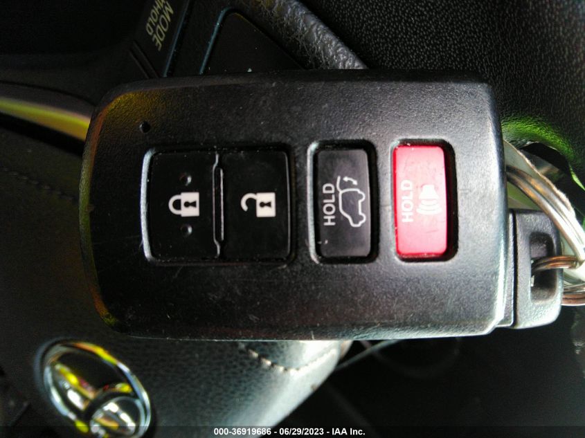 2017 TOYOTA RAV4 SE - 2T3JFREV2HW651519