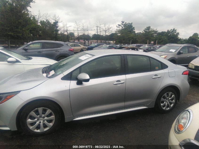 2022 TOYOTA COROLLA LE - JTDEPMAE5N3021533