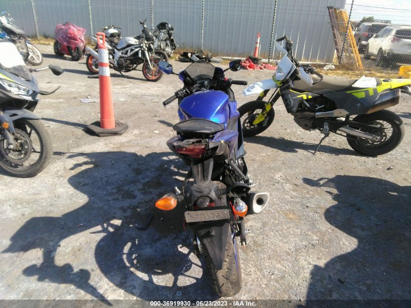 2022 YAMAHA YZFR3 A MH3RH18Y7NK008514
