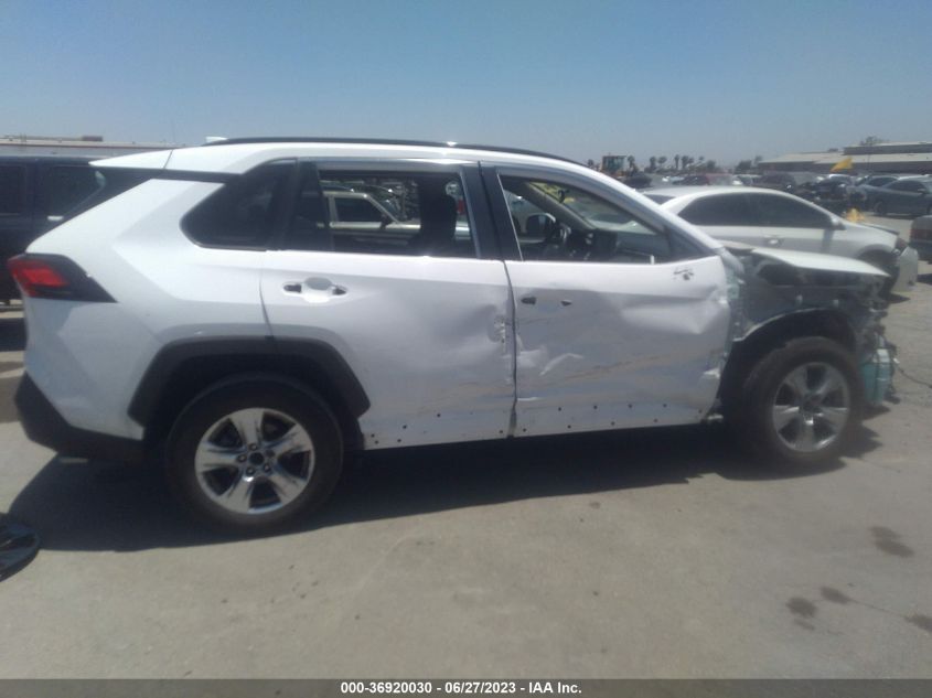2020 TOYOTA RAV4 XLE - 2T3W1RFV4LW068168