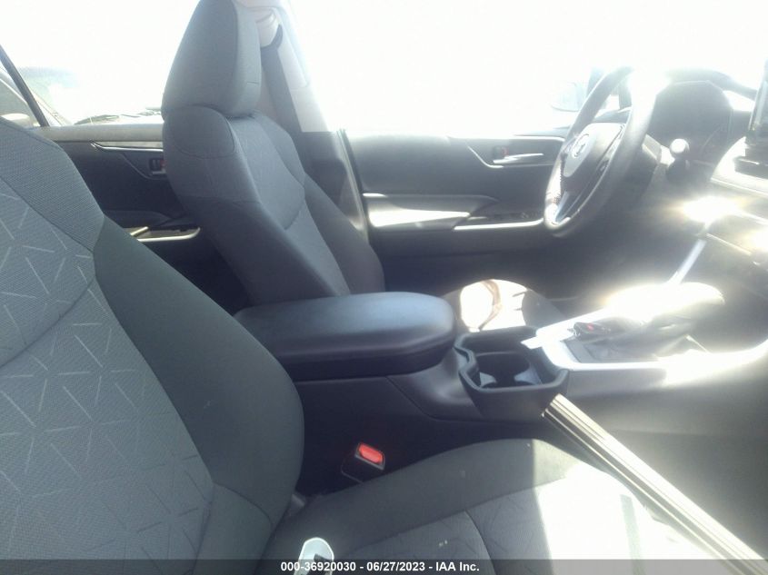 2020 TOYOTA RAV4 XLE - 2T3W1RFV4LW068168