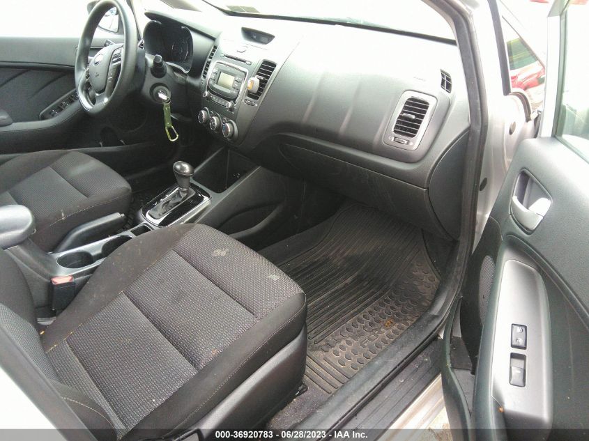 2018 KIA FORTE LX - 3KPFK4A7XJE228202