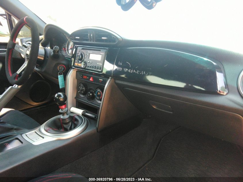 2013 TOYOTA SCION FR-S JF1ZNAA19D1701681
