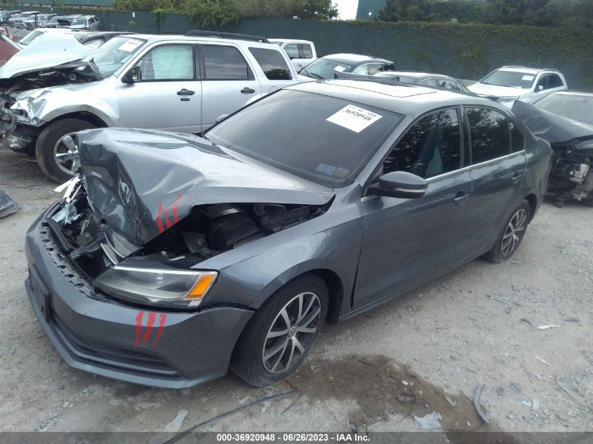 2018 VOLKSWAGEN JETTA SE/WOLFSBURG - 3VWDB7AJ5JM237249