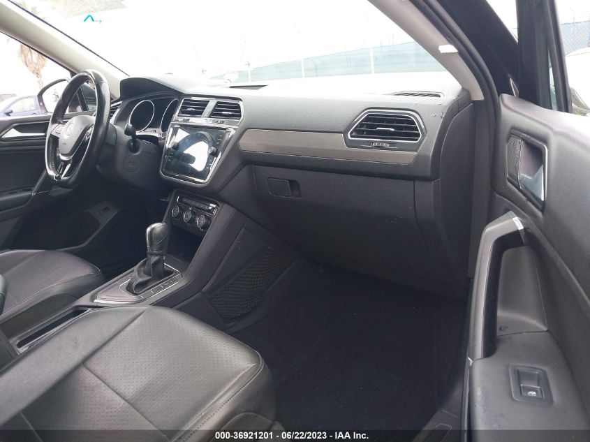 2018 VOLKSWAGEN TIGUAN SEL/SE - 3VV3B7AX4JM016259