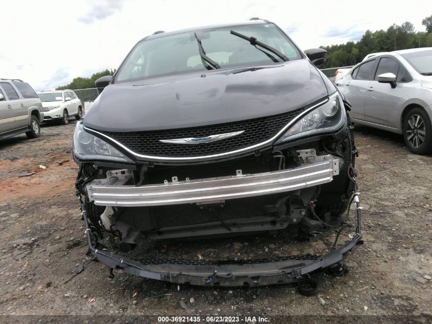 2C4RC1EG9JR111356 2018 CHRYSLER PACIFICA, photo no. 11