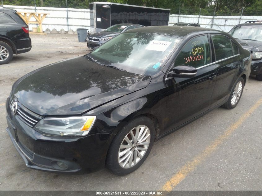 2013 VOLKSWAGEN JETTA SEDAN SEL W/NAV - 3VWLP7AJXDM424312