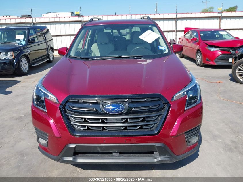 2022 SUBARU FORESTER PREMIUM - JF2SKAEC3NH433186