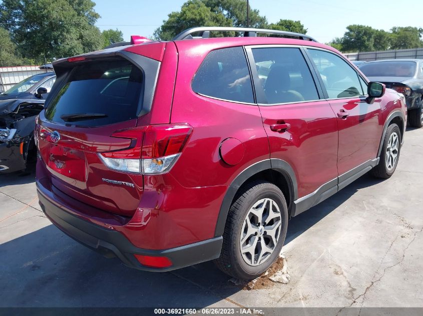 2022 SUBARU FORESTER PREMIUM - JF2SKAEC3NH433186