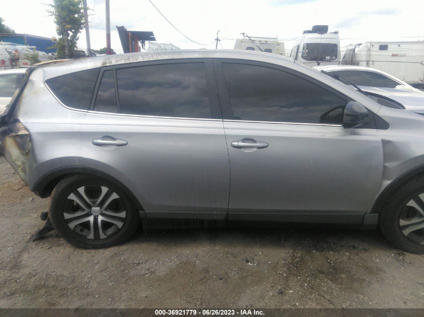 2018 TOYOTA RAV4 LE - JTMZFREV0JD124617