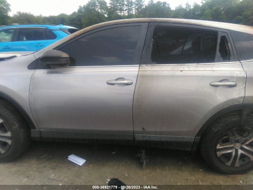 2018 TOYOTA RAV4 LE - JTMZFREV0JD124617