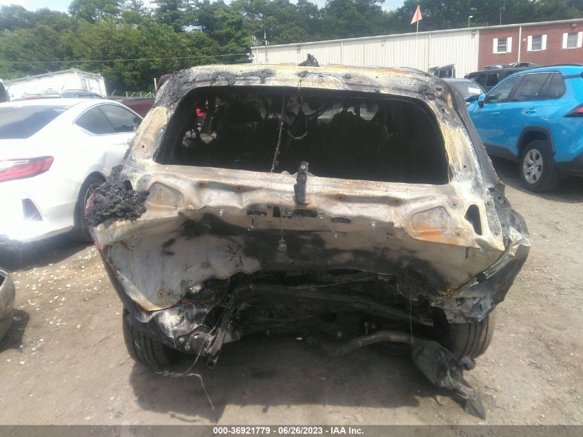 2018 TOYOTA RAV4 LE - JTMZFREV0JD124617
