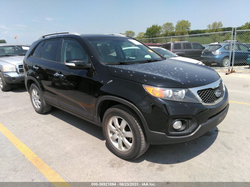 2013 KIA SORENTO LX - 5XYKT4A23DG335020