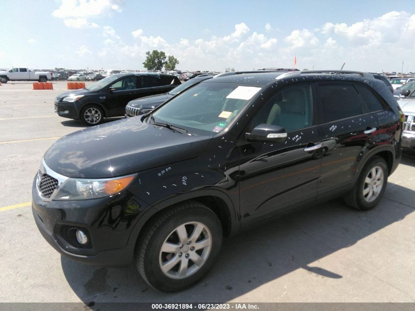 2013 KIA SORENTO LX - 5XYKT4A23DG335020