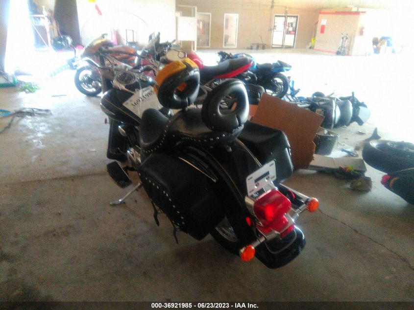 2003 SUZUKI VL800 JS1VS54A632105418