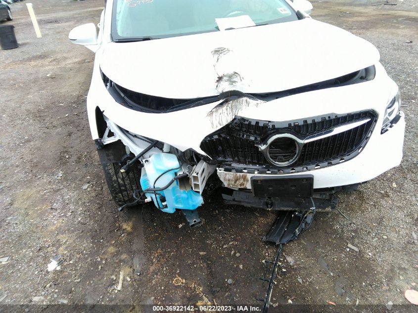 2018 BUICK LACROSSE PREMIUM - 1G4ZR5SS1JU145742