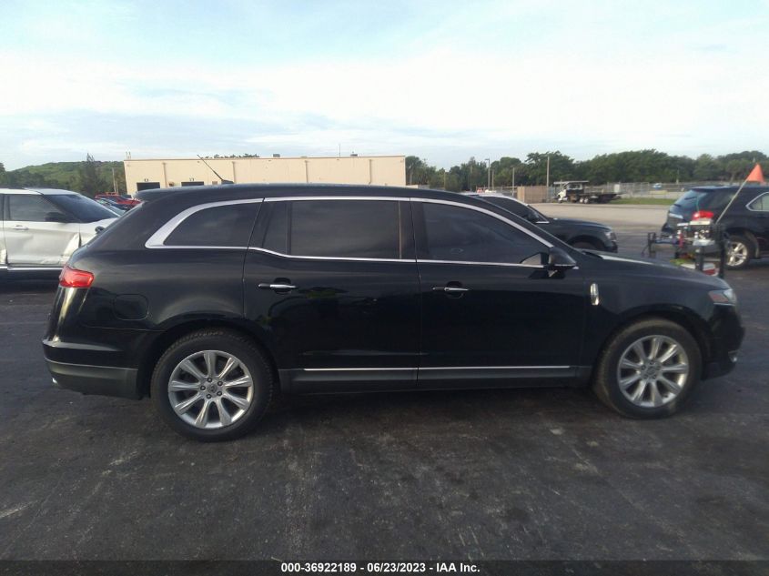 2017 LINCOLN MKT - 2LMHJ5FK5HBL01752