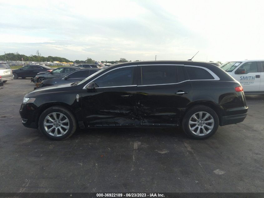 2017 LINCOLN MKT - 2LMHJ5FK5HBL01752