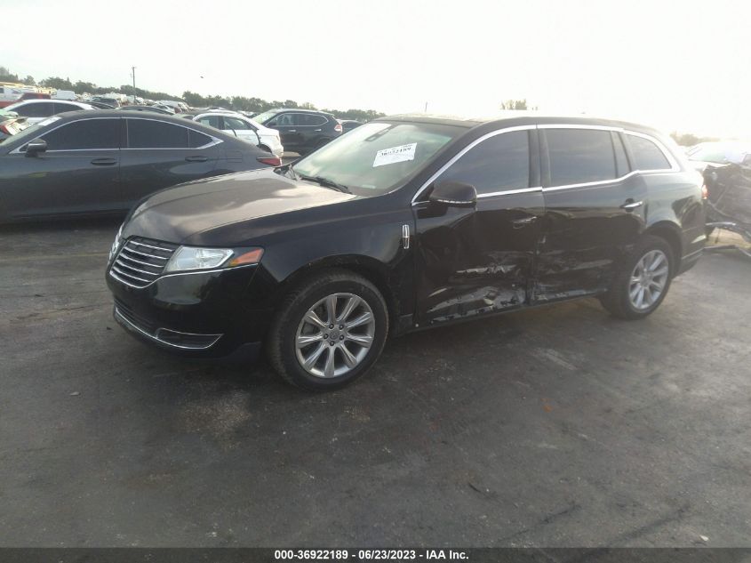2017 LINCOLN MKT - 2LMHJ5FK5HBL01752