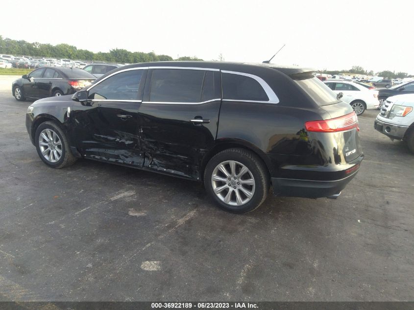 2017 LINCOLN MKT - 2LMHJ5FK5HBL01752