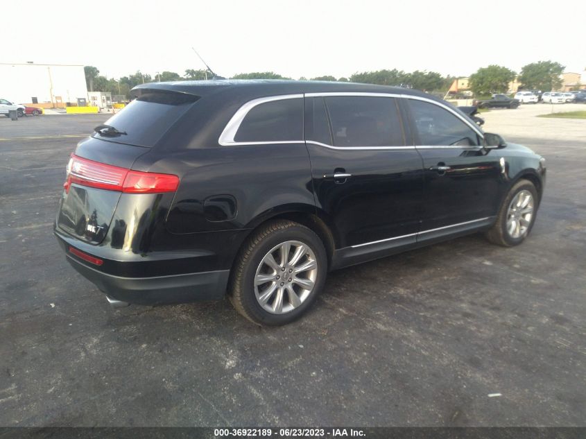 2017 LINCOLN MKT - 2LMHJ5FK5HBL01752