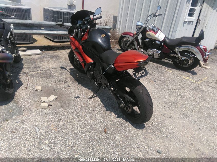 2014 KAWASAKI EX650 F - JKAEXEF11EDA16543