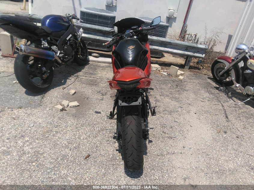 2014 KAWASAKI EX650 F - JKAEXEF11EDA16543
