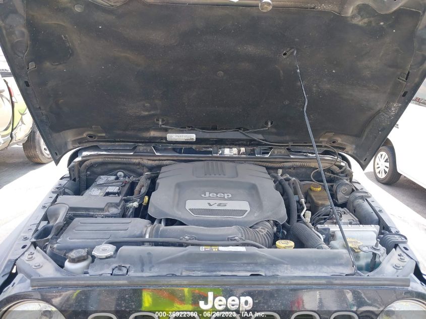2016 JEEP WRANGLER UNLIMITED SAHARA - 1C4BJWEG3GL305581
