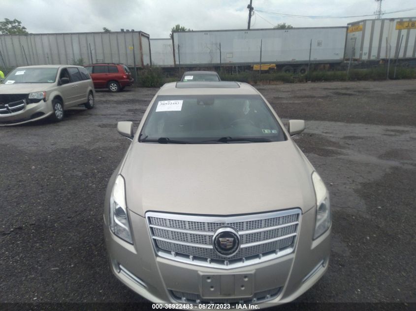 2014 CADILLAC XTS PLATINUM - 2G61S5S36E9123966