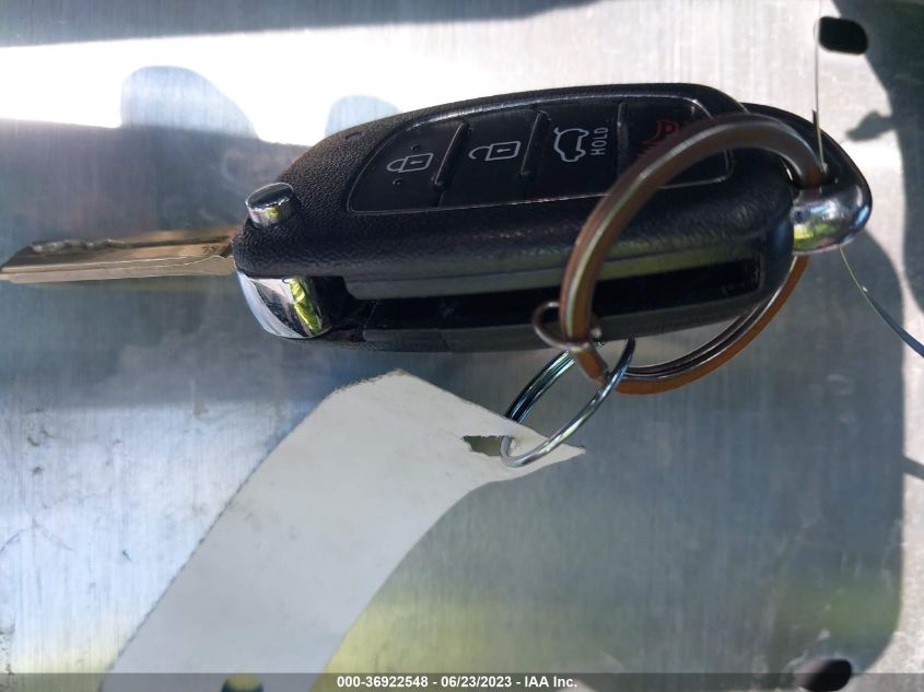 2021 HYUNDAI TUCSON SE - KM8J23A44MU300975
