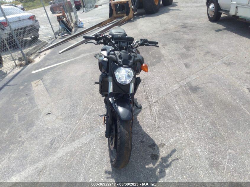 2016 YAMAHA FZ07 JYARM06E8GA007485
