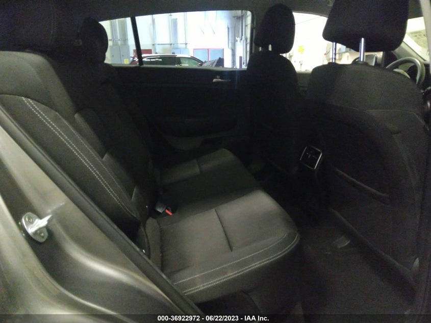 VIN KNDPMCAC2H7084449 2017 KIA SPORTAGE LX
