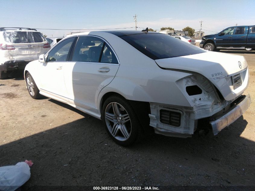 2013 MERCEDES-BENZ S-CLASS S 550 - WDDNG7DB3DA531950