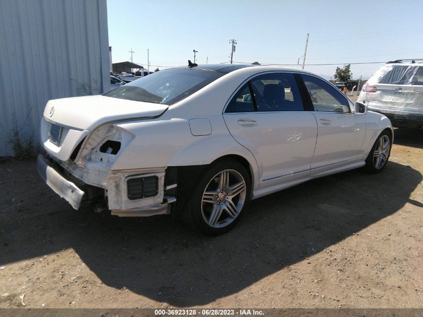 2013 MERCEDES-BENZ S-CLASS S 550 - WDDNG7DB3DA531950