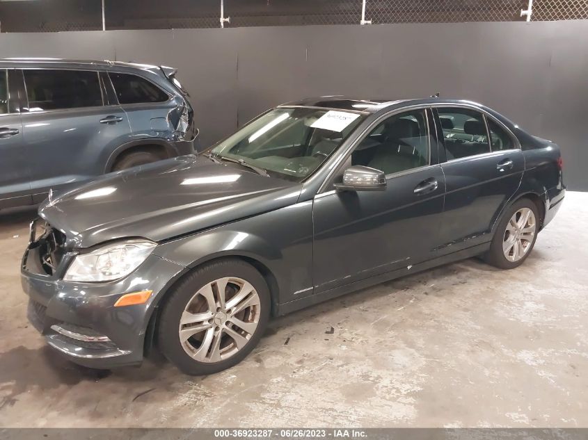 2014 MERCEDES-BENZ C-CLASS C 300 - WDDGF8AB5EA923111