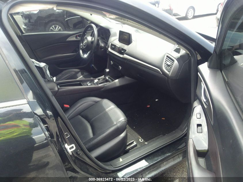 2017 MAZDA MAZDA3 4-DOOR TOURING 3MZBN1V73HM124369