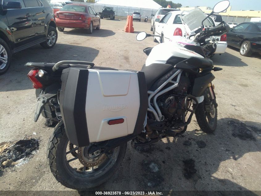 2011 TRIUMPH MOTORCYCLE TIGER 800/ABS SMTE05BF6BJ493122