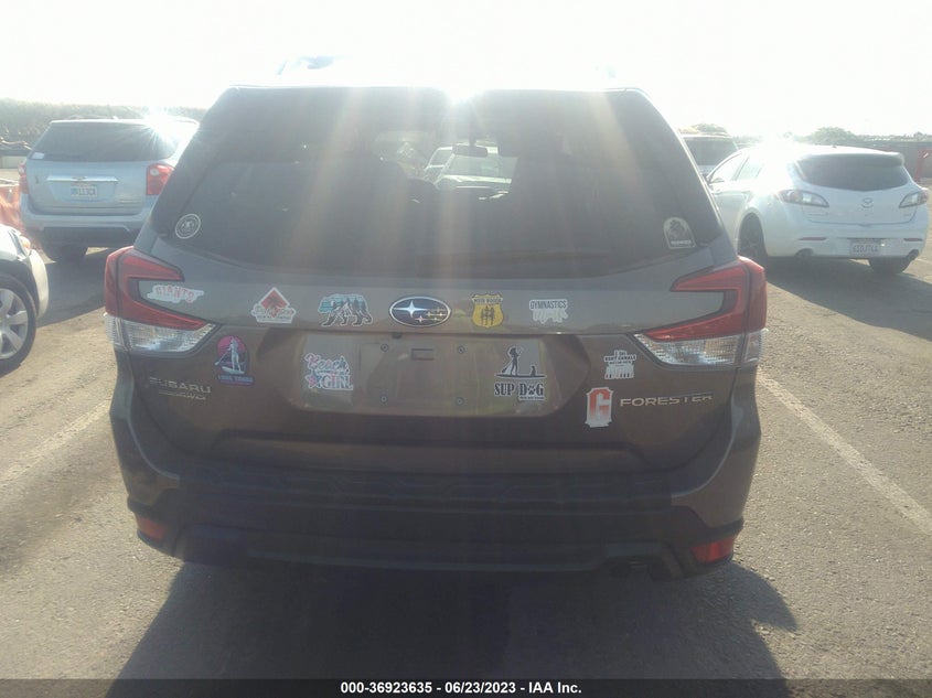VIN JF2SKAFC2MH555566 2021 SUBARU FORESTER PREMIUM