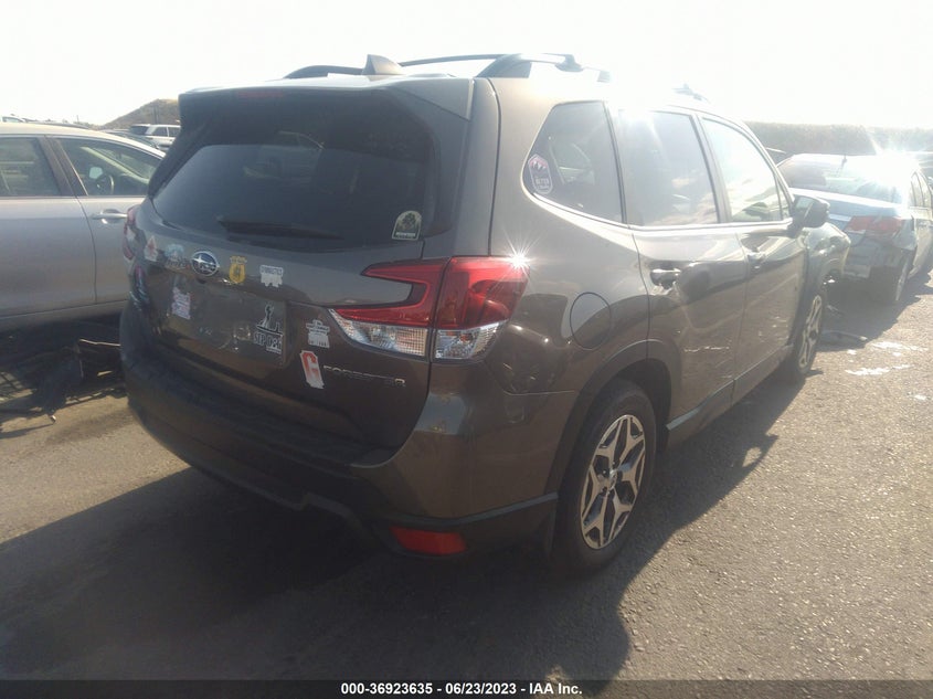 VIN JF2SKAFC2MH555566 2021 SUBARU FORESTER PREMIUM