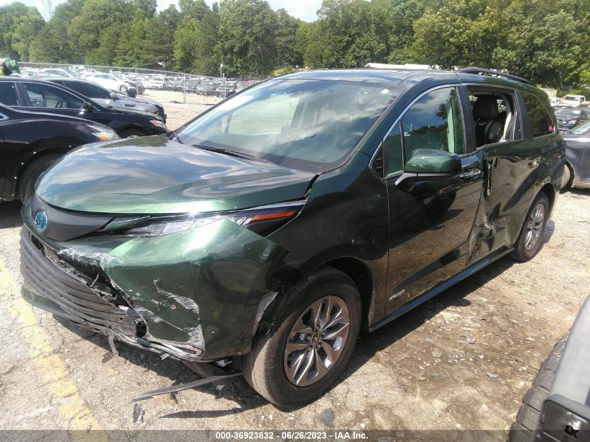 5TDYRKEC1MS065045 2021 TOYOTA SIENNA, photo no. 2