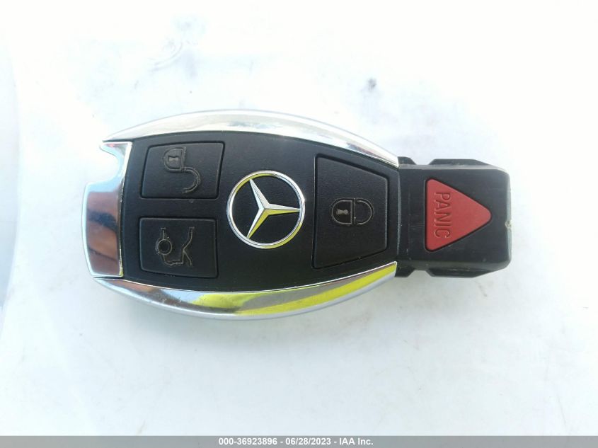 2013 MERCEDES-BENZ C-CLASS C 300 - WDDGF8AB9DR266250
