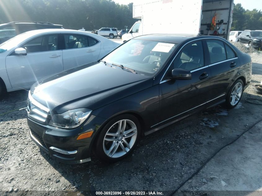 2013 MERCEDES-BENZ C-CLASS C 300 - WDDGF8AB9DR266250