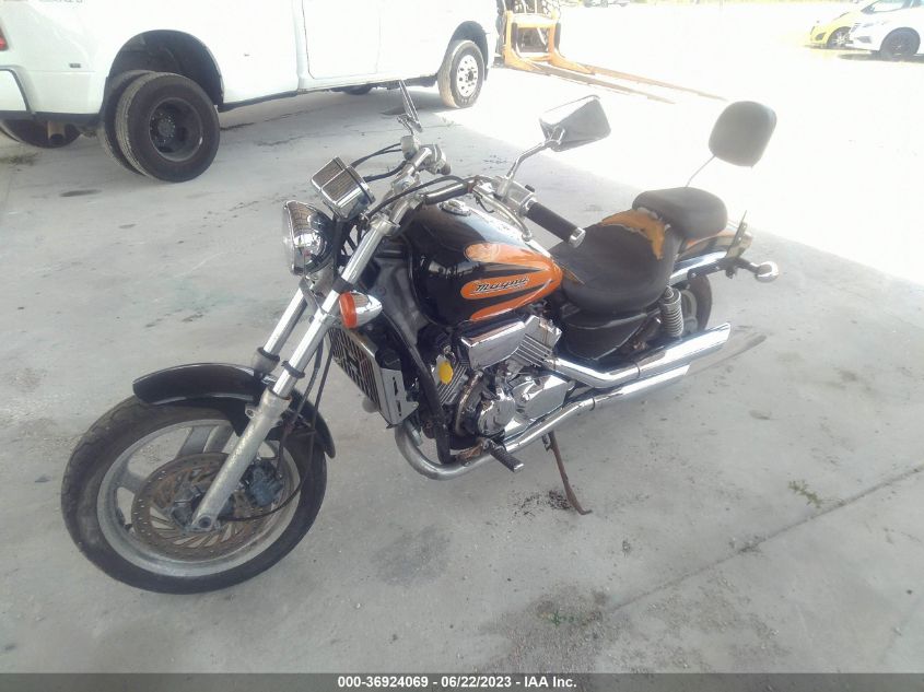 2000 HONDA VF750 C2 JH2RC4333YM500046