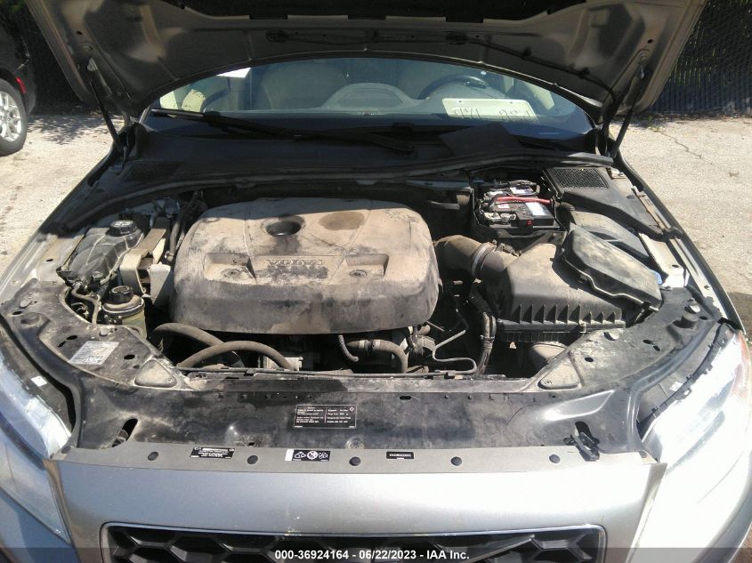 2016 VOLVO XC70 T5 DRIVE-E PREMIER - YV440MBK6G1248178