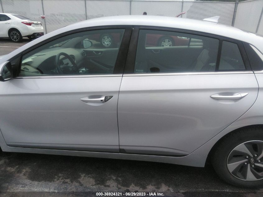 2018 HYUNDAI IONIQ HYBRID SEL - KMHC75LC0JU093734
