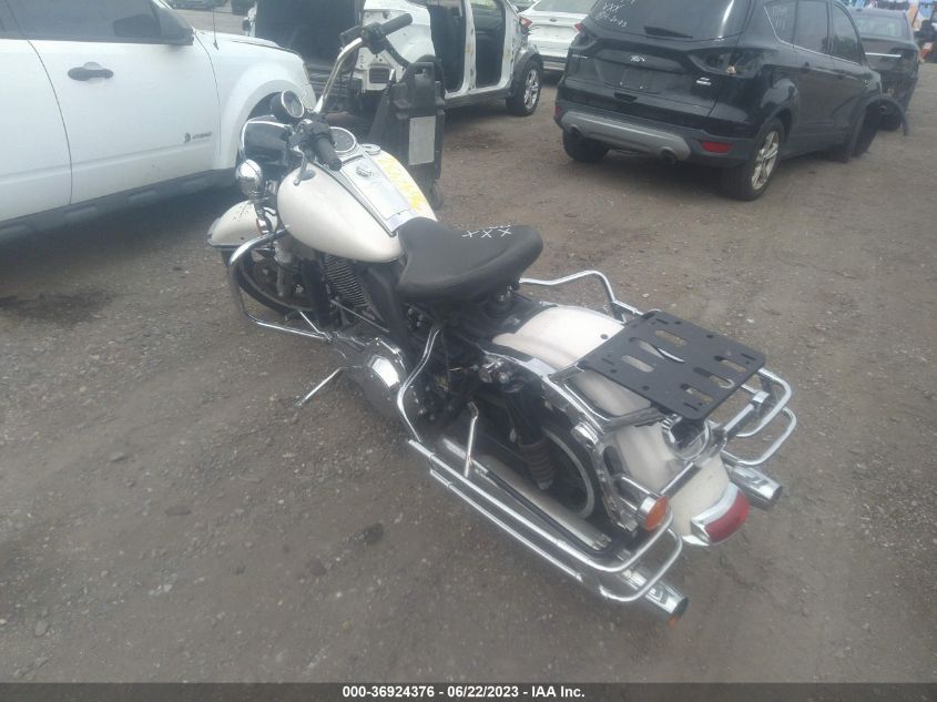 2015 HARLEY-DAVIDSON FLHP POLICE ROAD KING 1HD1FHM14FB616932