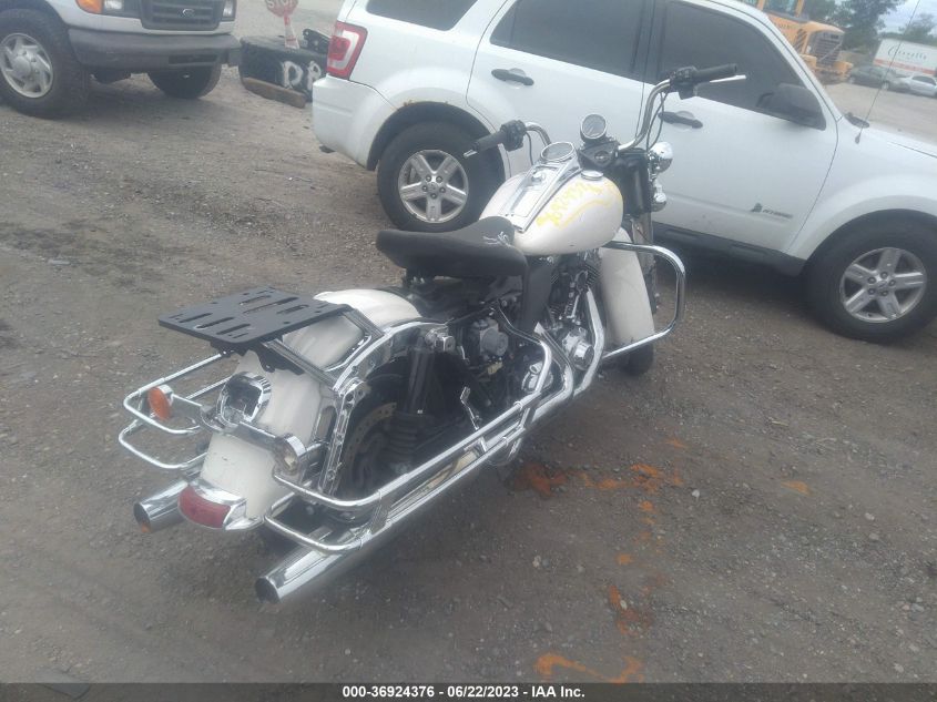 2015 HARLEY-DAVIDSON FLHP POLICE ROAD KING 1HD1FHM14FB616932