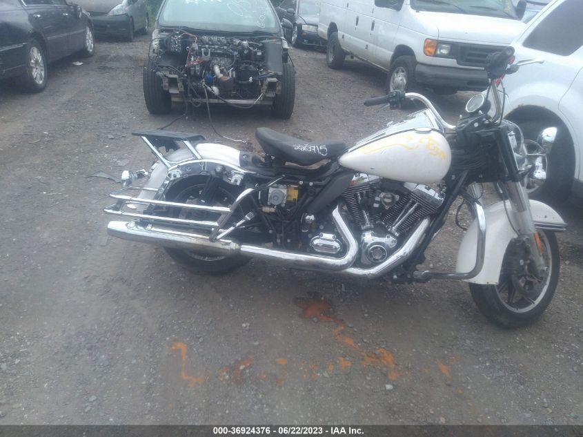 2015 HARLEY-DAVIDSON FLHP POLICE ROAD KING 1HD1FHM14FB616932