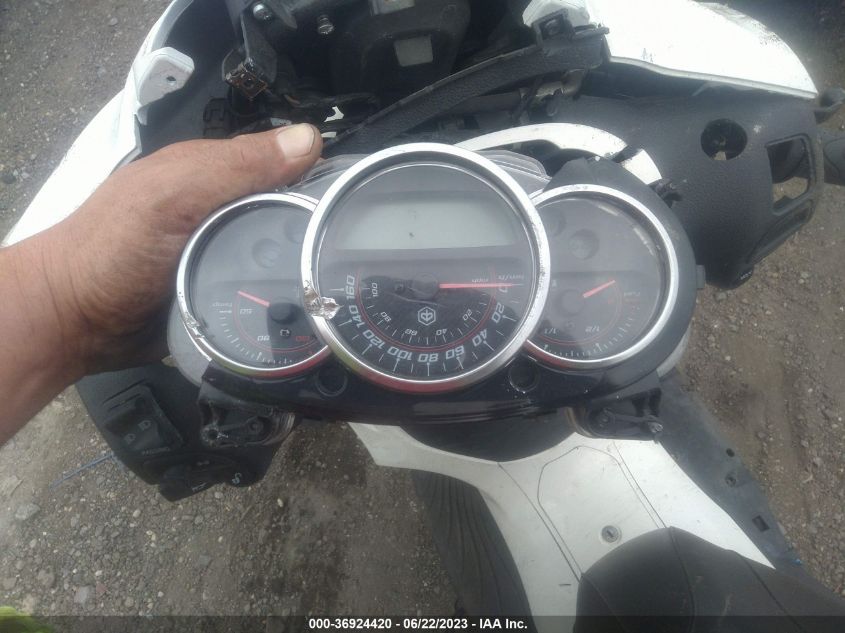 2013 PIAGGIO BV 350 ZAPM690T3D5002105